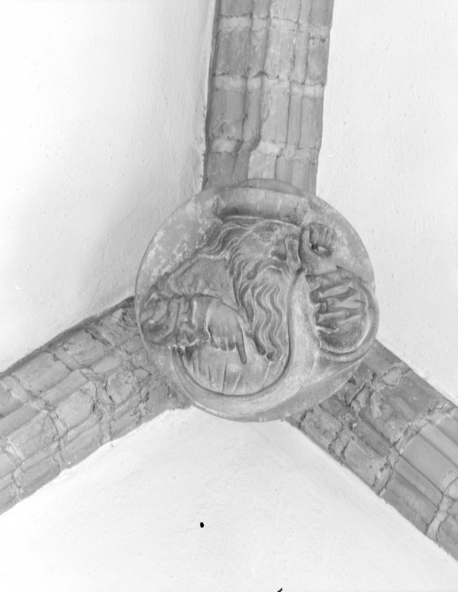 Stary Ratusz - wnętrze: zwornik z 2 połowy XV wieku. "Wizerunek mężczyzny"., skan 1