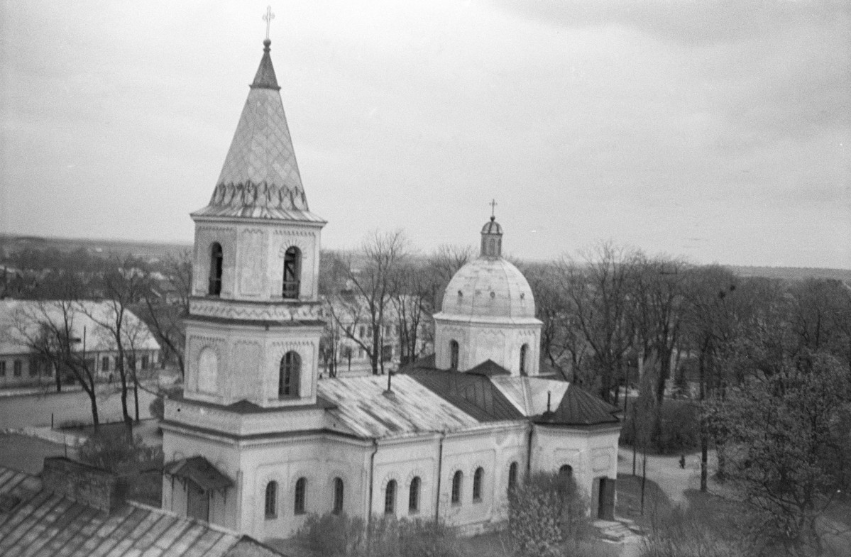 kościół Najświętszego Serca Pana Jezusa - widok ogólny , skan 1