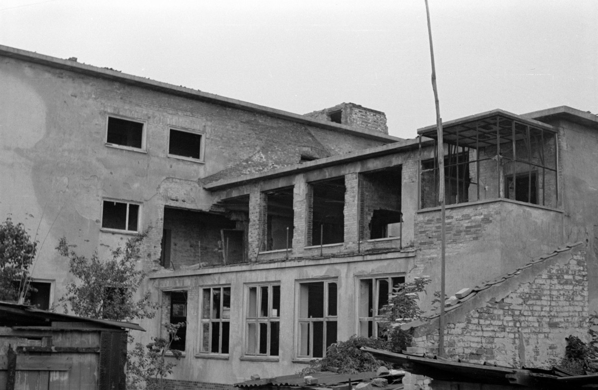 Liceum Hosianum - nowa część, skan 1