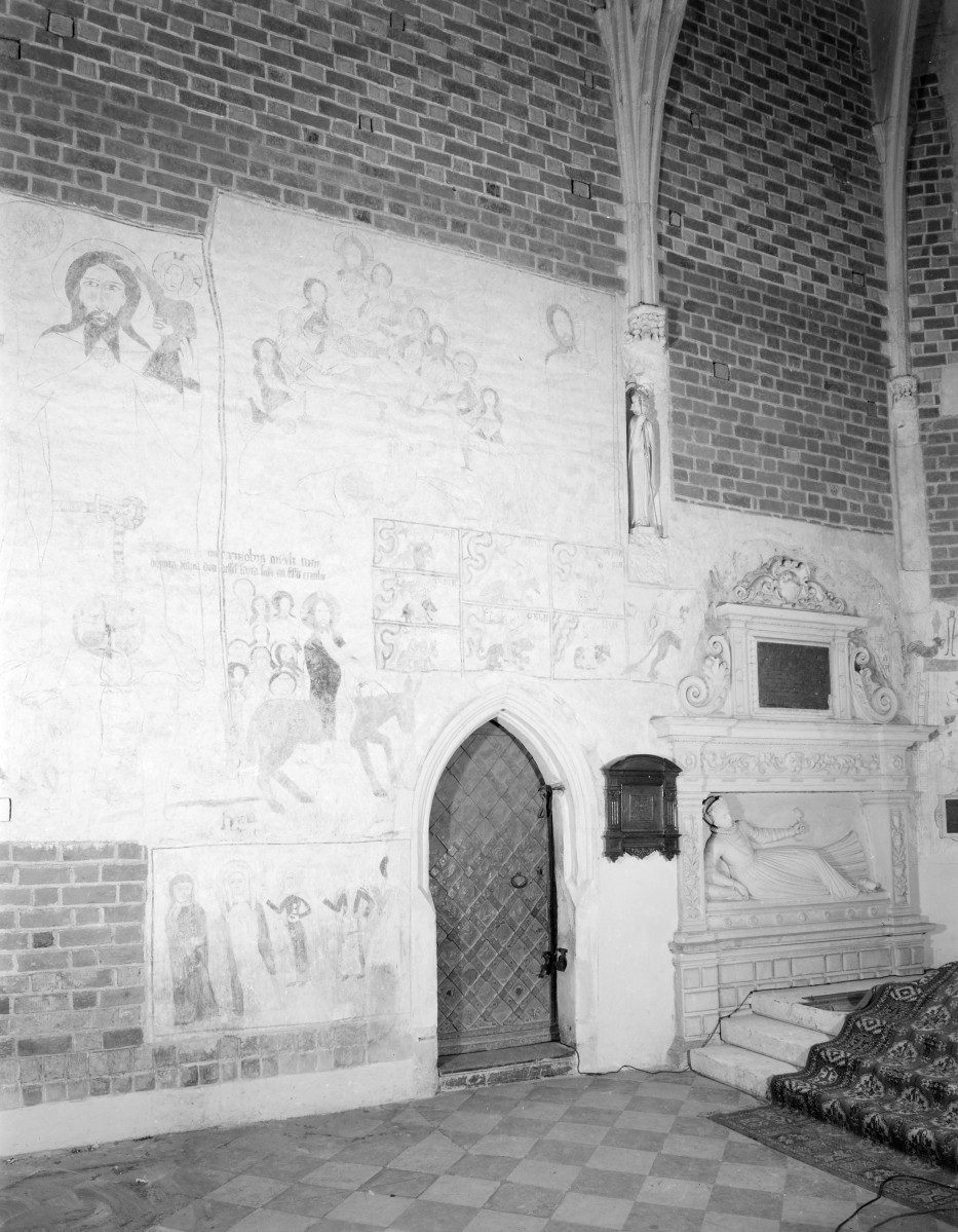 kościół pw. św. Mikołaja - wnętrze - prezbiterium - ściana północna, skan 1
