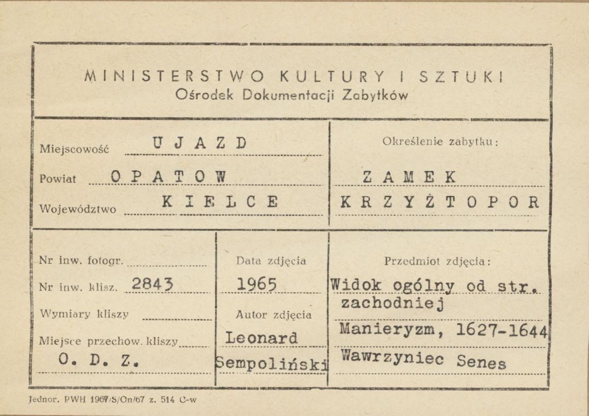 Ruiny zamku  Krzyżtopór  -  widok ogólny od strony  zach., położenie w krajobrazie - metryczka, skan 1