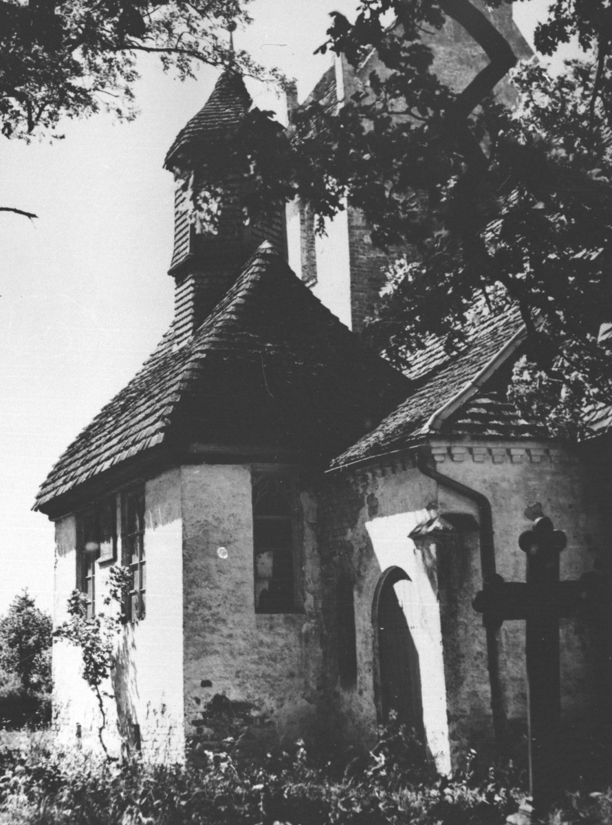 kościół filialny, pw. Podwyższenia Krzyża Świętego - kaplica, skan 1