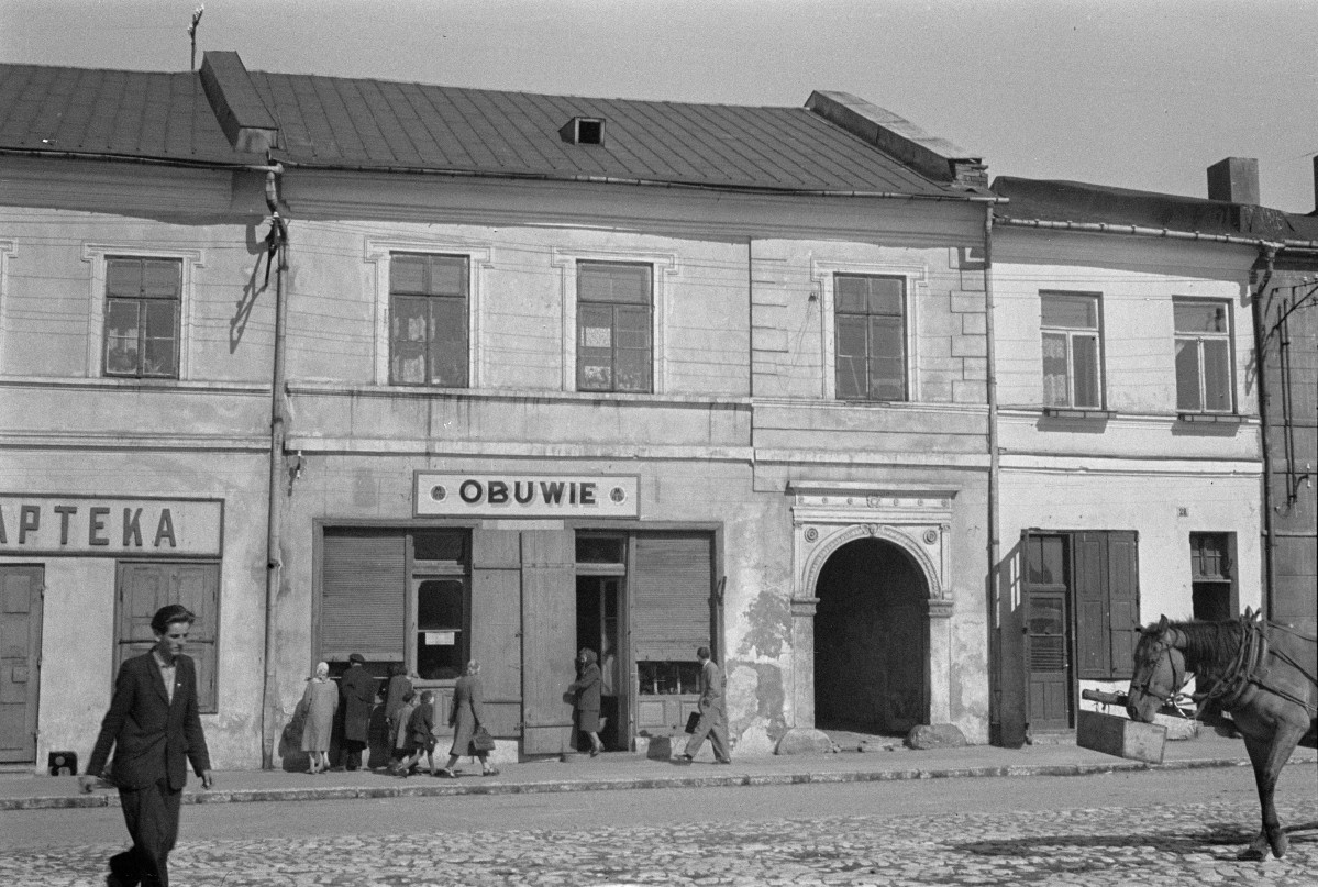 dom Rynek 29 - portal, skan 1