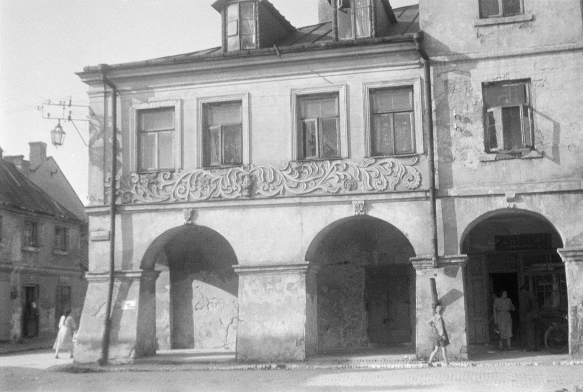 Rynek Solny dom podcieniowy - elewacja frontowa, skan 1