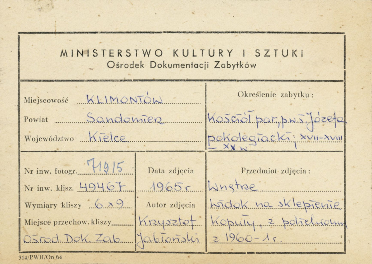 Kościół parafialny - wnętrze, widok na sklepienie kopuły - metryczka, skan 1