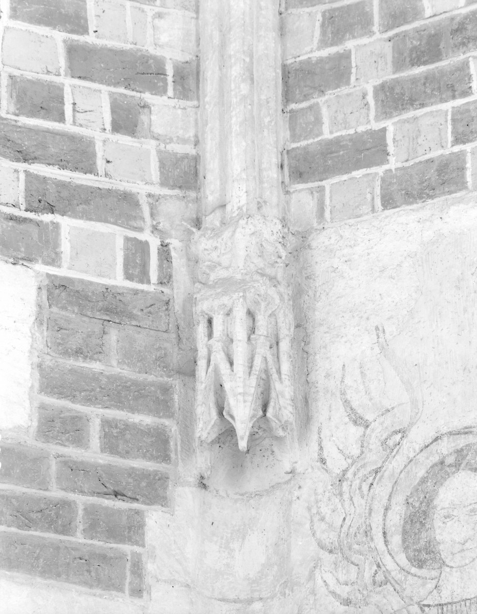 kościół pw. św. Mikołaja - wnętrze - prezbiterium - sklepienie - wspornik, skan 1