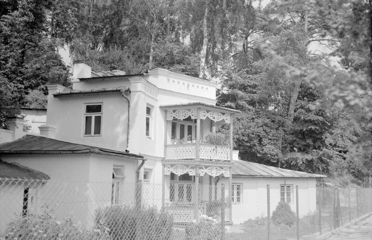 Willa Zabawa - elewacja frontowa, skan 1