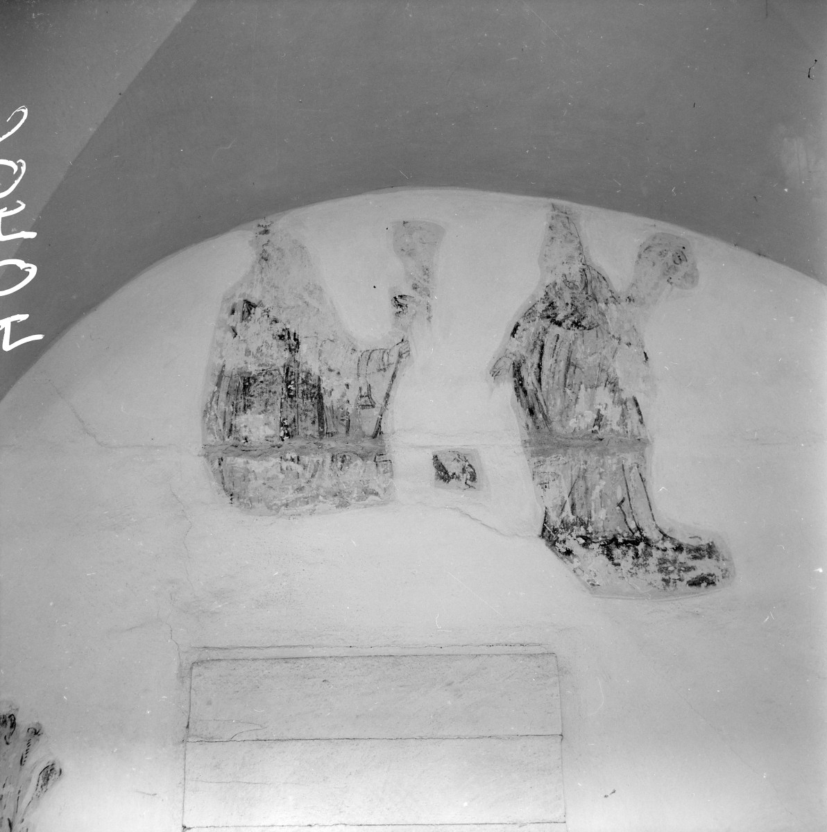 klasztor podominikański - wnętrze: fragment polichromii ściennej, skan 1