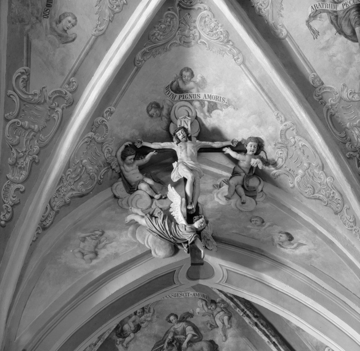 klasztor ss. Mniszek Benedyktynek - kościół pw. Najświętszej Maryi Panny i św. Wojciecha - wnętrze - sklepienie - grupa w tęczy z XVIII wieku, skan 1