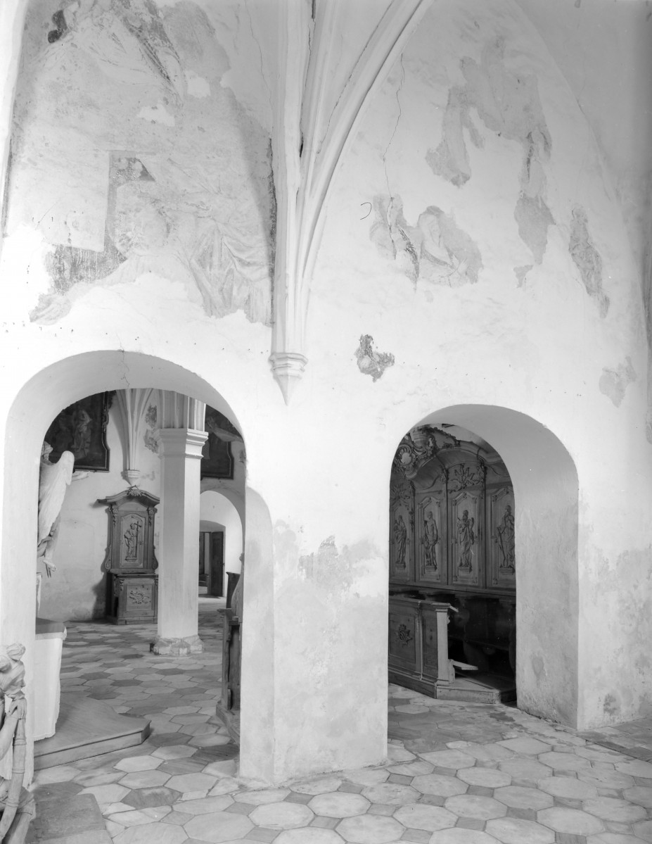 kościół parafialny pw. Wniebowzięcia NMP i Jana Chrzciciela - wnętrze kaplicy przy prezbiterium, polichromia, skan 1