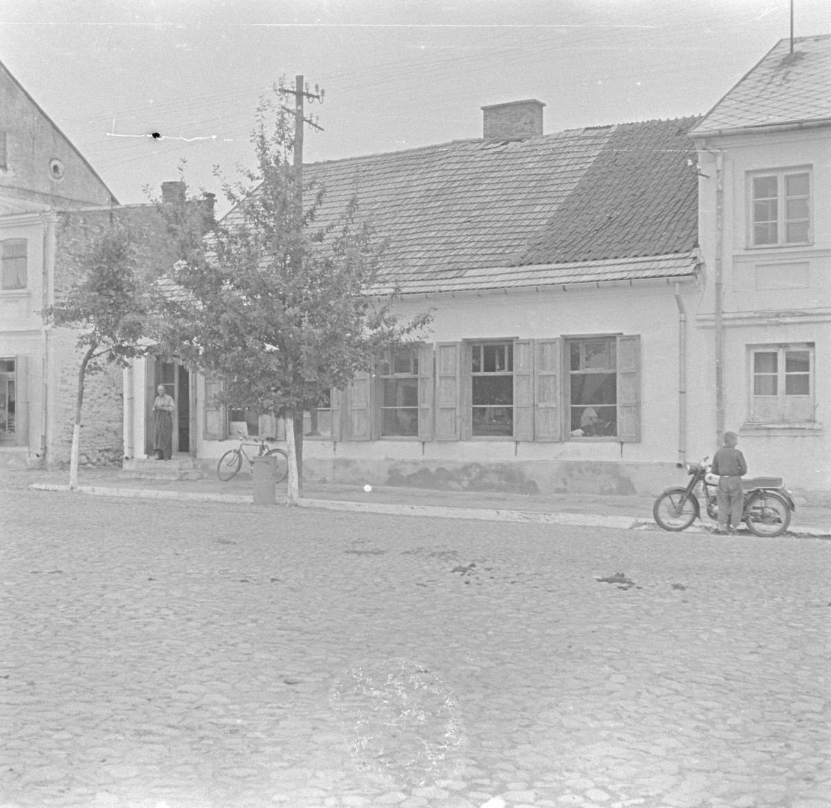 dom dawna ul. Armii Czerwonej 8 - elewacja frontowa, skan 1