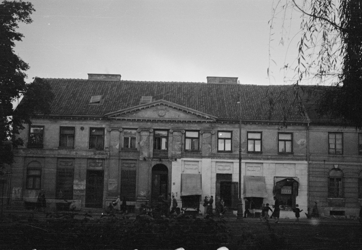 kamienica - elewacja południowa, frontowa, skan 1