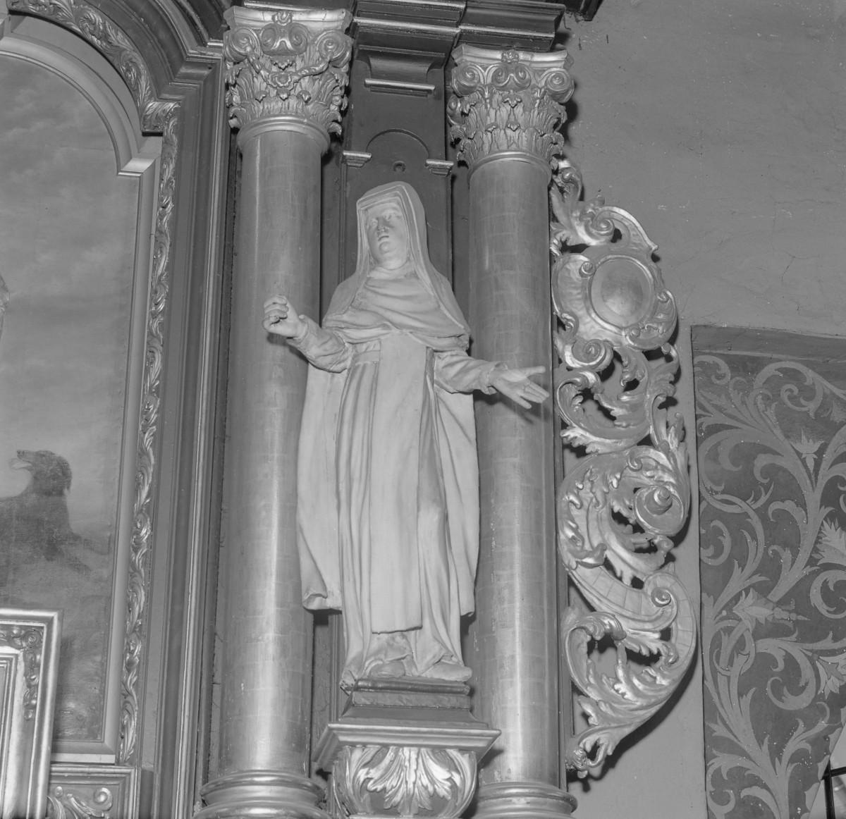 kościół parafialny pw. św.św. Marcina i Mikołaja - rzeźba św. zakonnicy z ołtarza św. Rocha, skan 1