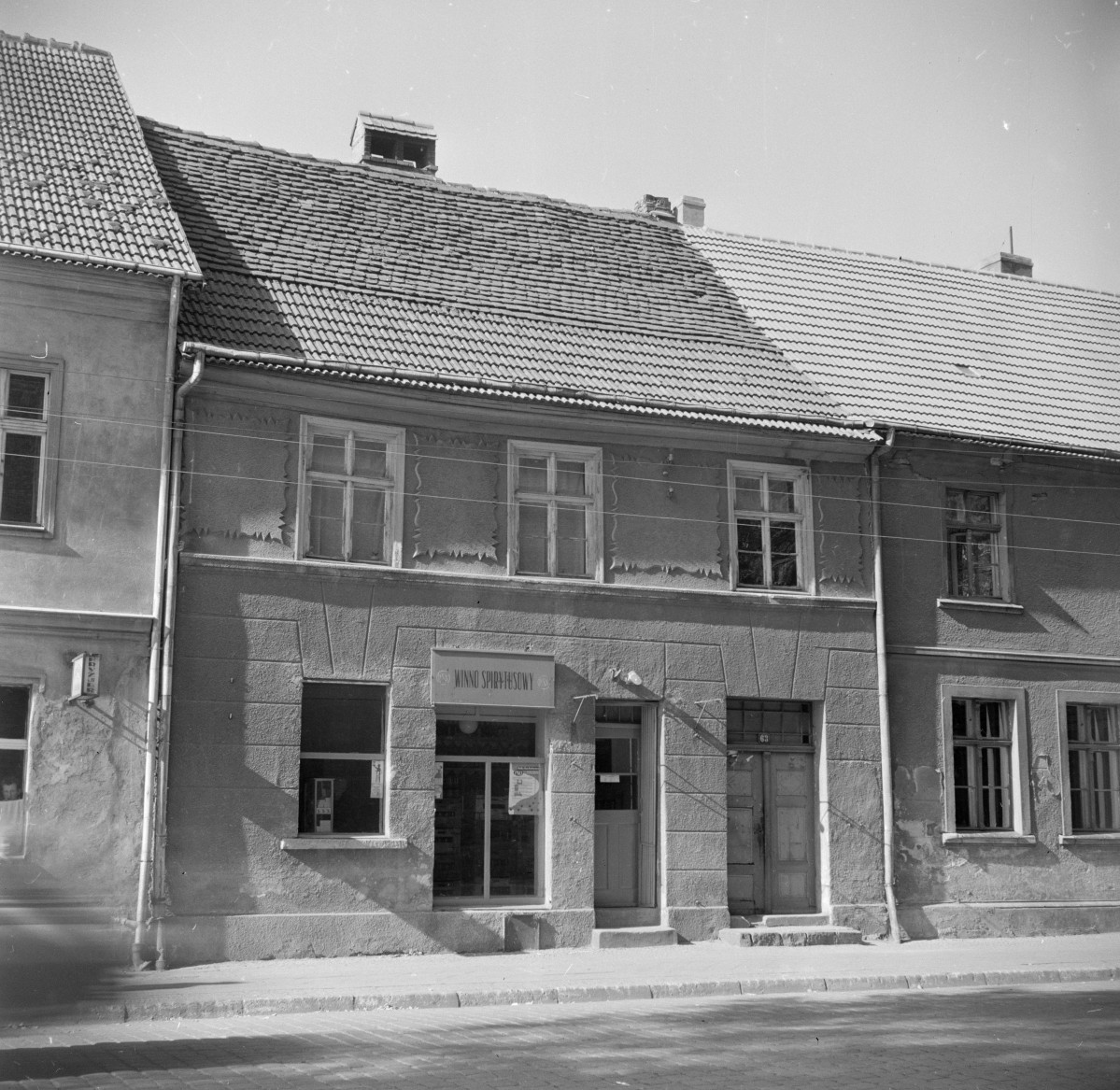 kamienica - elewacja frontowa, skan 1