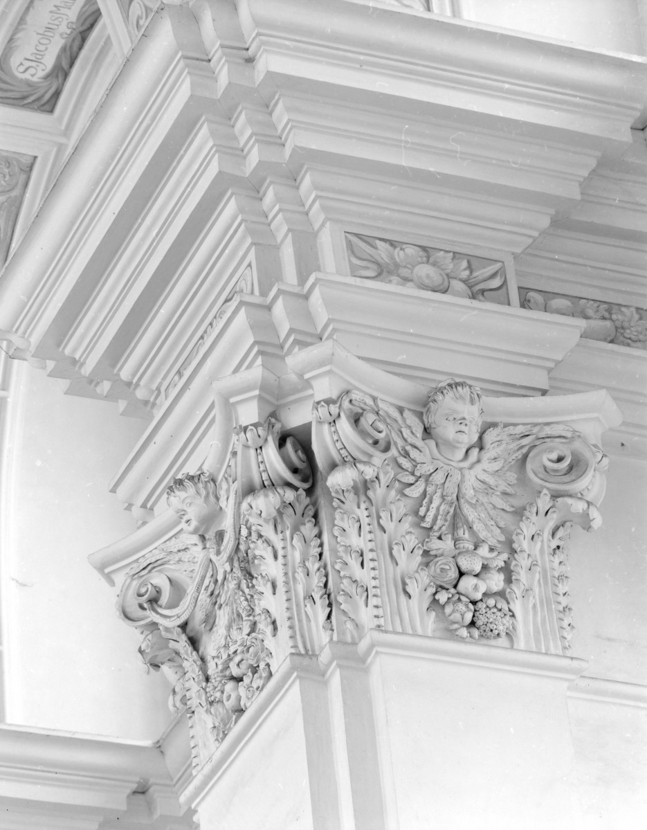 kościół pw. Św. Józefa - wnętrze: głowica filaru, skan 1