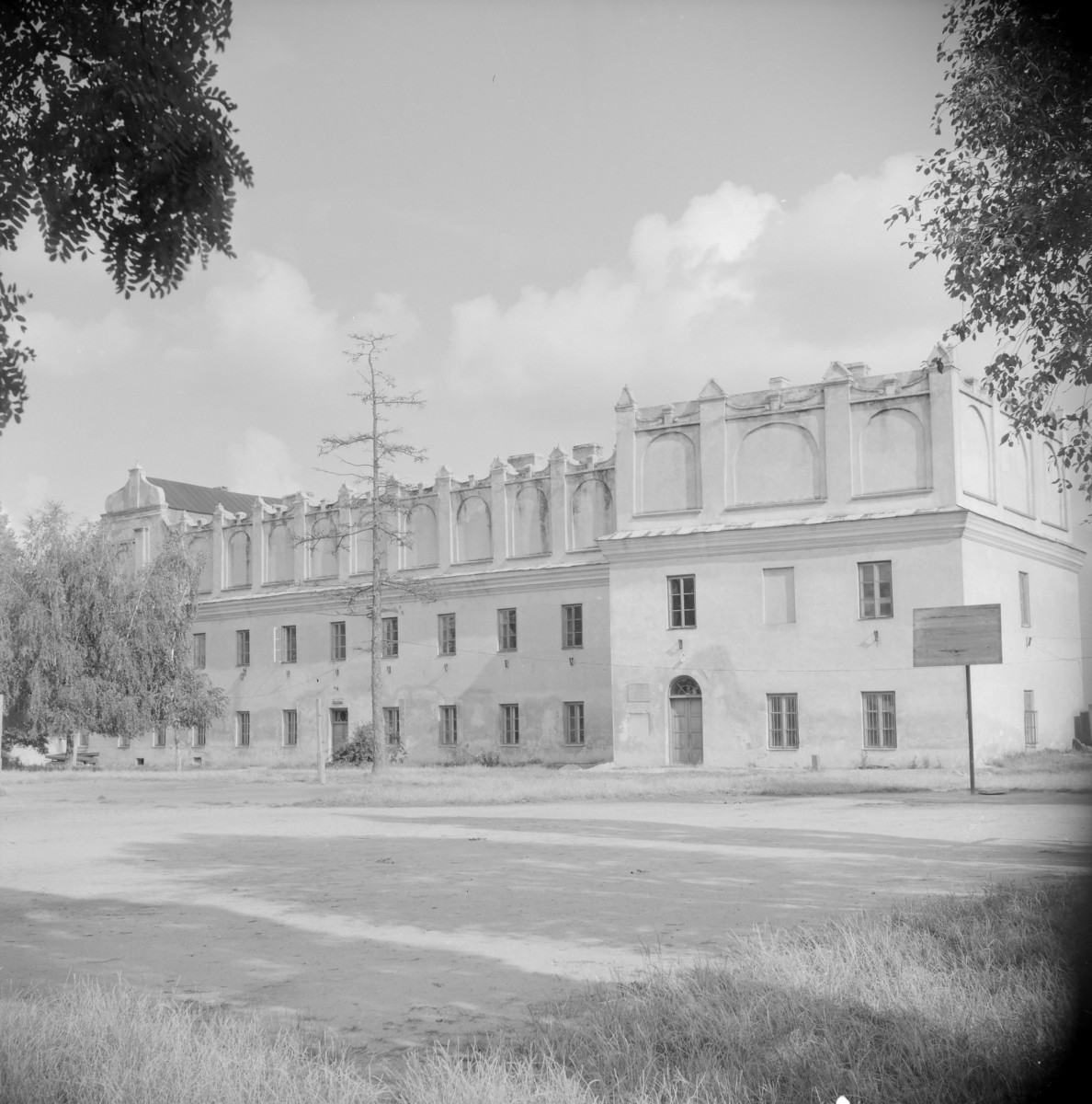 Kolegium jezuickie - Collegium Gostomianum - elewacja frontowa, skan 1