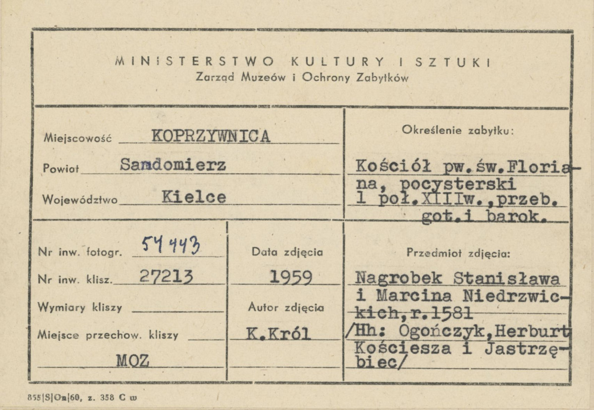 Zespół klasztorny - kościół, wnętrze , widok nagrobka Niedrzwickich - metryczka, skan 1