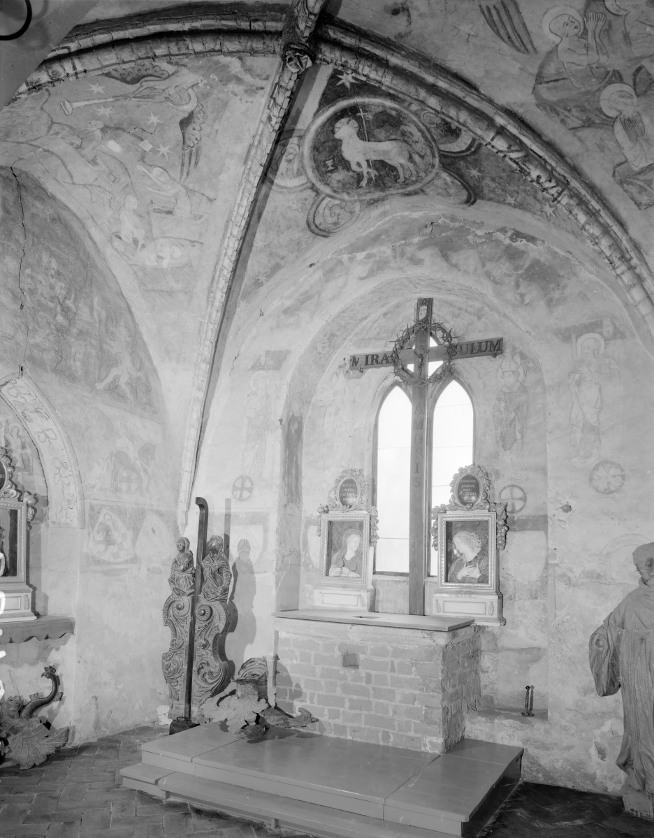 Opactwo Cystersów - freski w oratorium św. Jakuba oraz ołtarz., skan 1