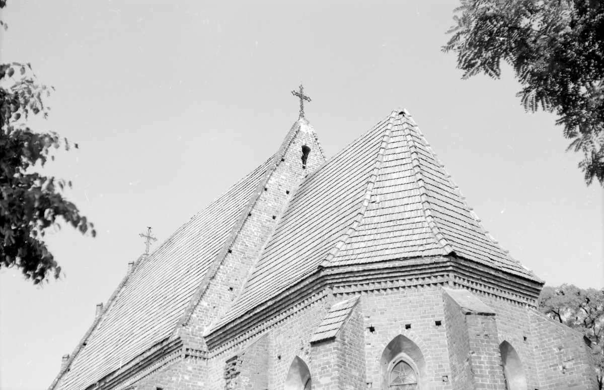 Kościół św. Stanisława Biskupa i św. Tomasza Apostoła - dach nad prezbiterium., skan 1