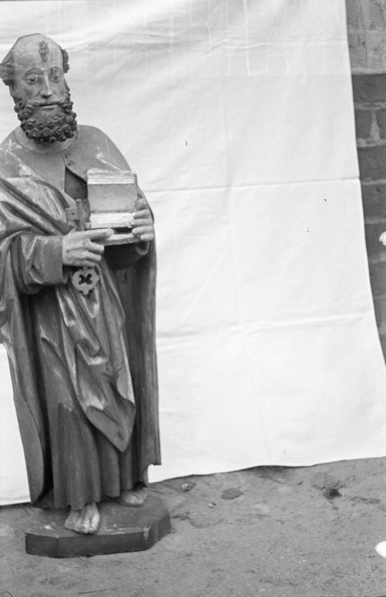 kościół katedralny pw. Niepokalanego Poczęcia Najświętszej Marii Panny - figura św. Piotra, skan 1