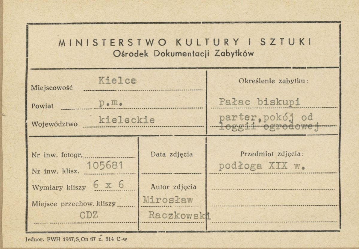 Pałac biskupów - wnętrze,  pokój od loggii ogrodowej, fragment parkietu - metryczka, skan 1