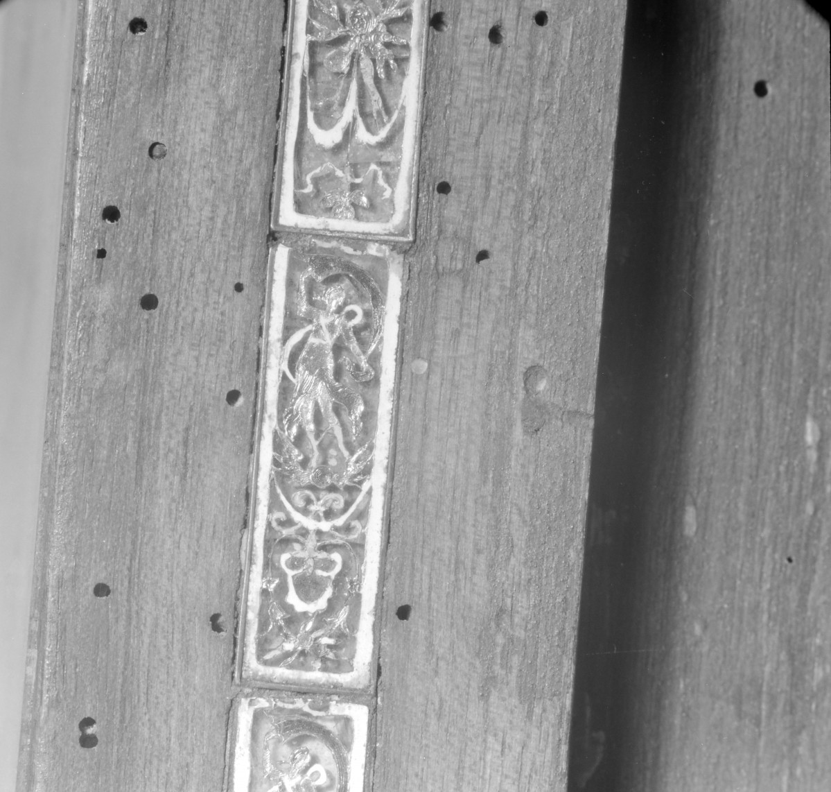 Kościół św. Józefa Oblubieńca i św. Antoniego z Padwy - tabernakulum z ok. 1740. Detale zdobienia., skan 1