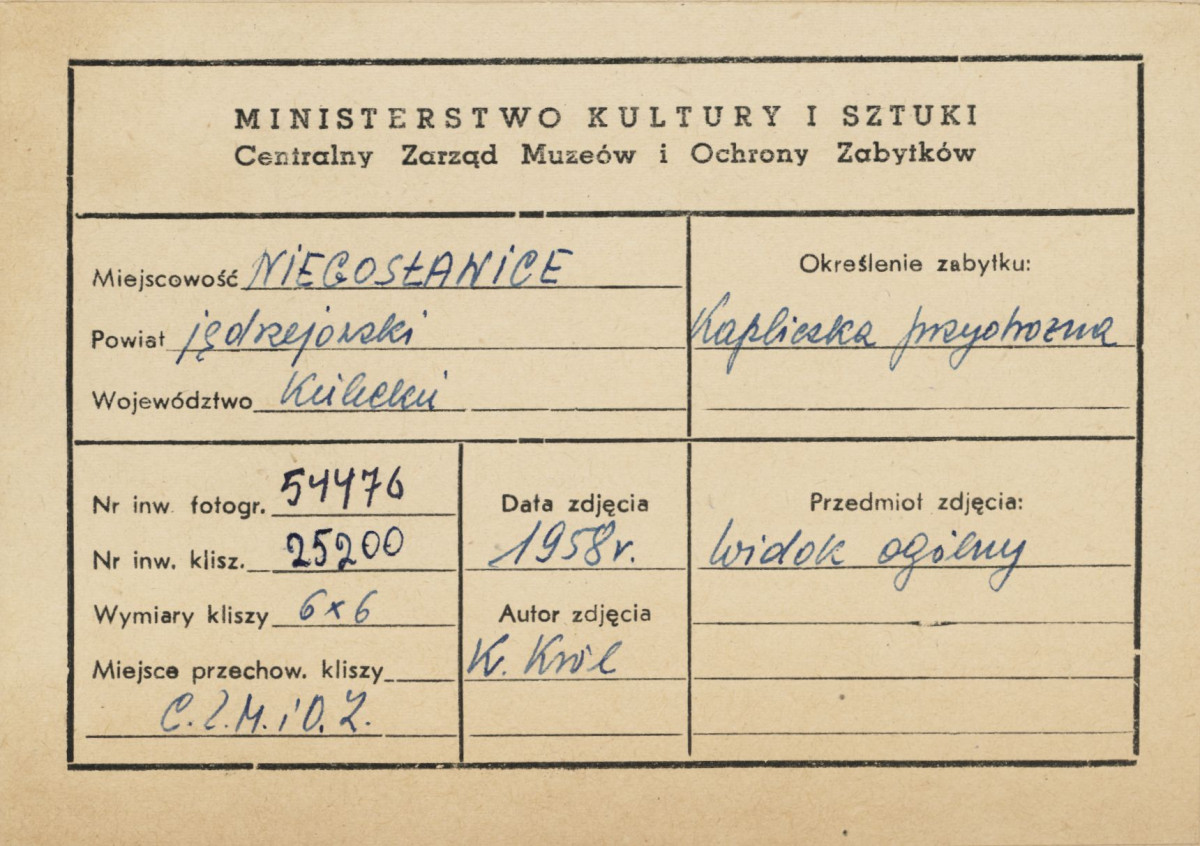 Kapliczka przydrożna - widok ogólny - metryczka

, skan 1