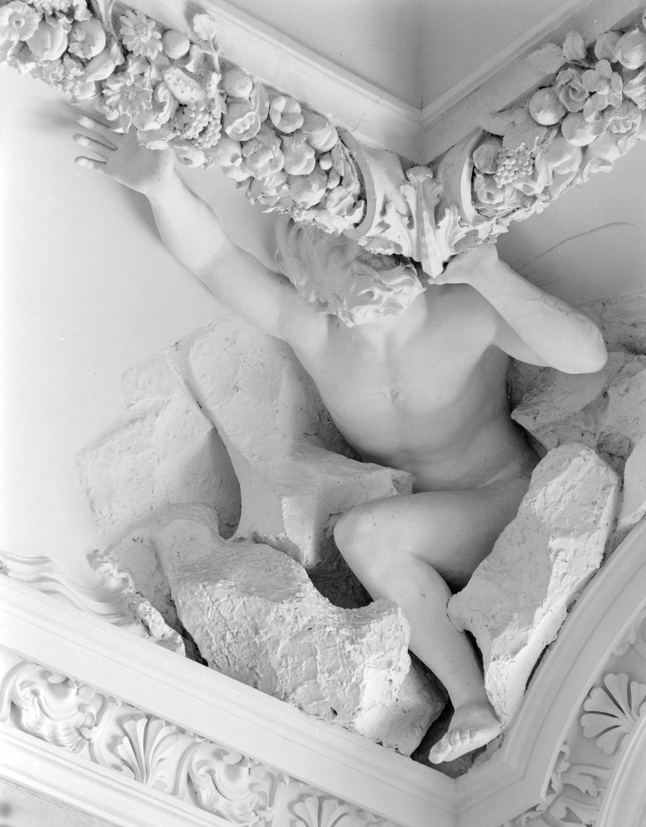 założenie pałacowo-ogrodowe - wnętrze: korpus główny, wielka sień, faseta - fragment, skan 1