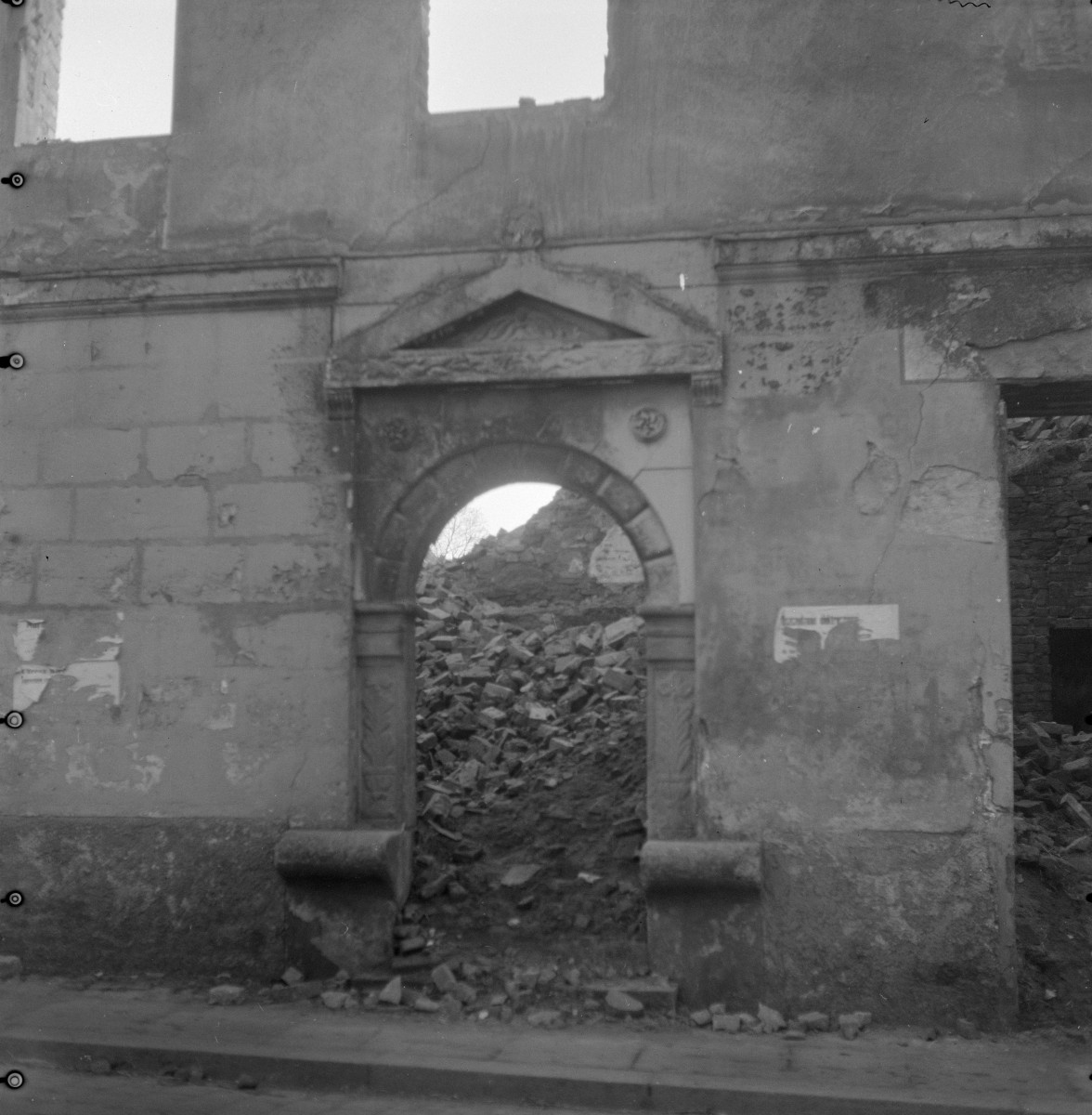 kamienica - elewacja portal, skan 1