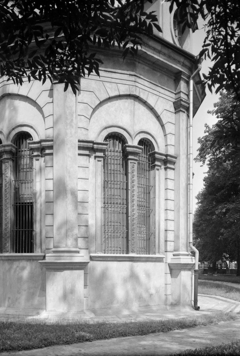 katedra Zmartwychwstania Pańskiego i św. Tomasza Apostoła - elewacja pd. wsch. , skan 1