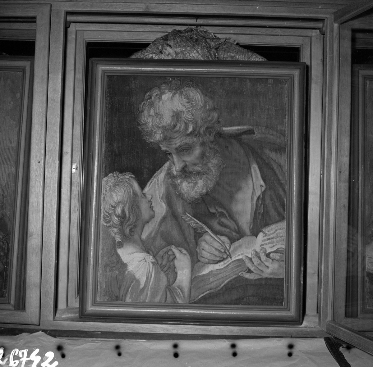 muzeum archidiecezjalne - tapiseria - apostoł Mateusz, skan 1