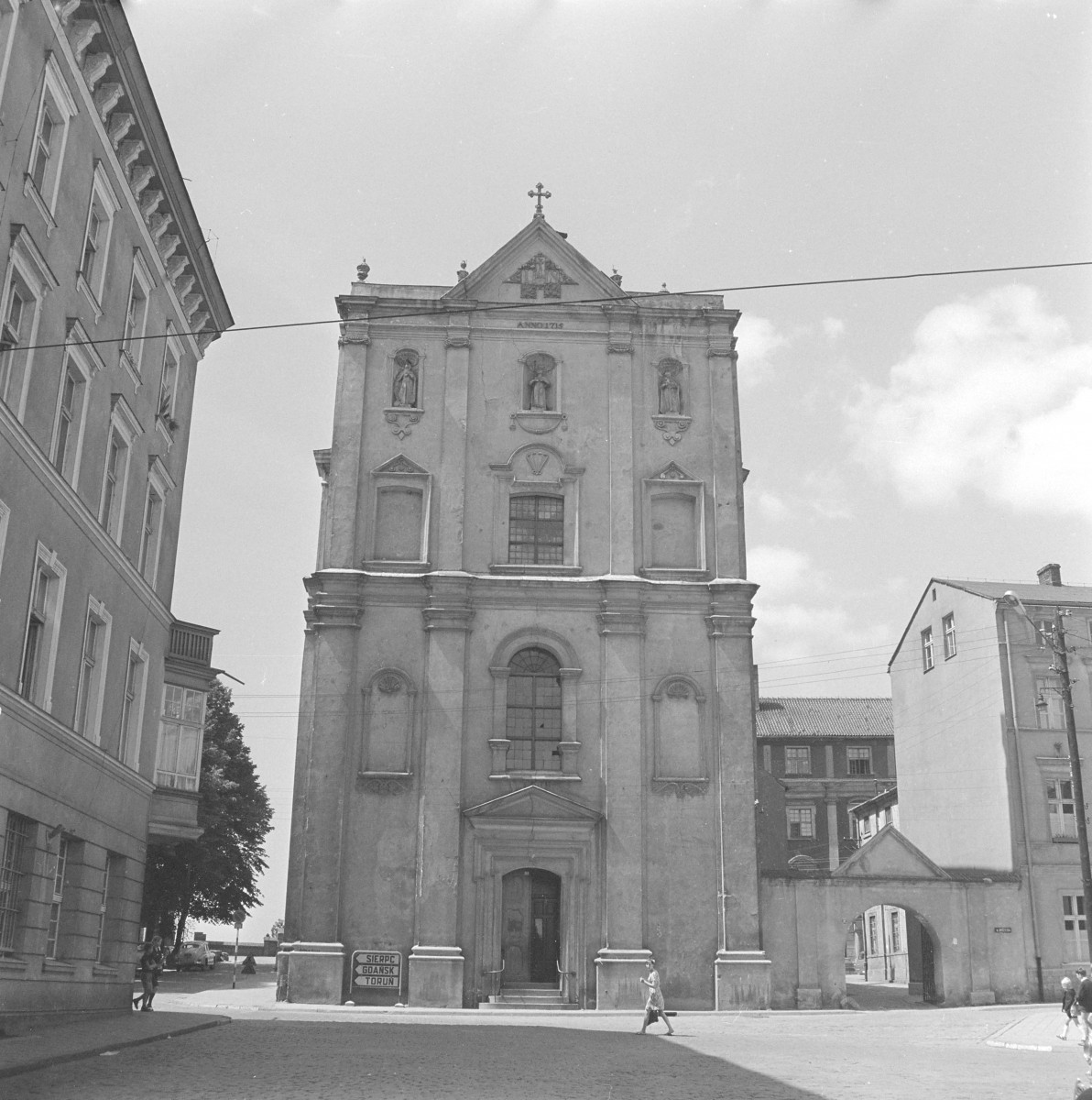 klasztor Jezuitów - kościół pw. św. Franciszka Ksawerego - elewacja frontowa, skan 1