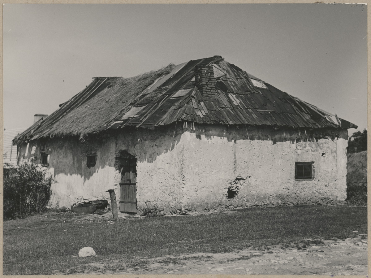 Budynek d. kuźni , widok ogólny

, skan 1