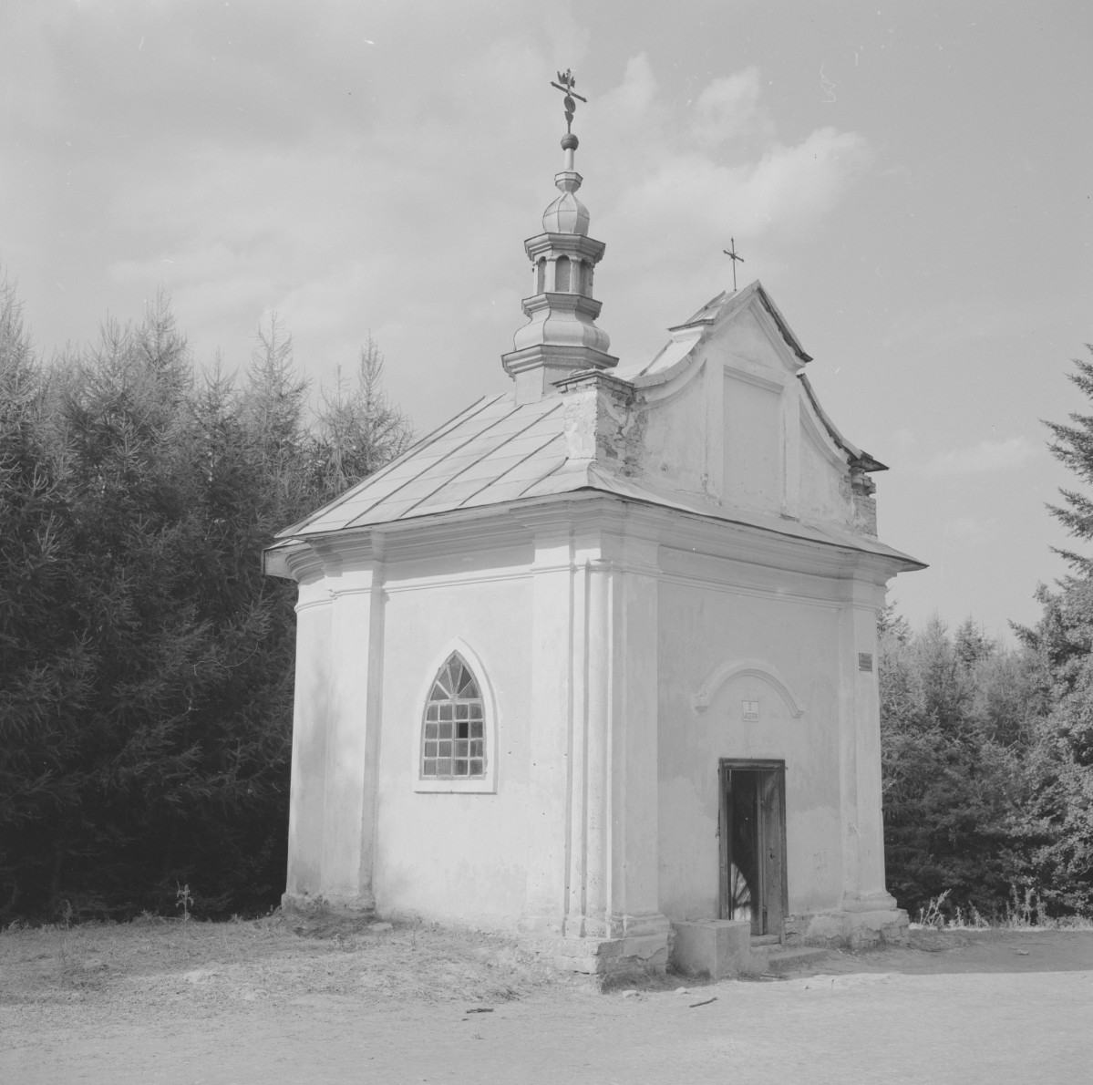 kaplica Kalwarii "Wieczernik" - elewacja południowo-zachodnia, skan 1