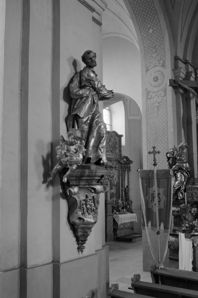 kościół pw. Jana Chrzciciela - Sanktuarium Matki Bożej Grodowieckiej – Jutrzenki Nadziei - wnętrze - rzeźba św. Piotra, skan 1
