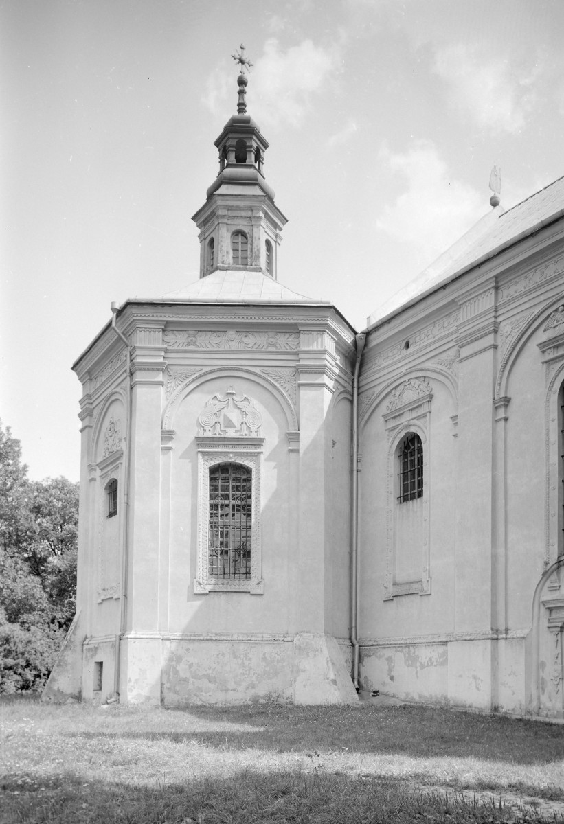 Kościół Wniebowzięcia Najświętszej Maryi Panny - kaplica, widok ogólny., skan 1