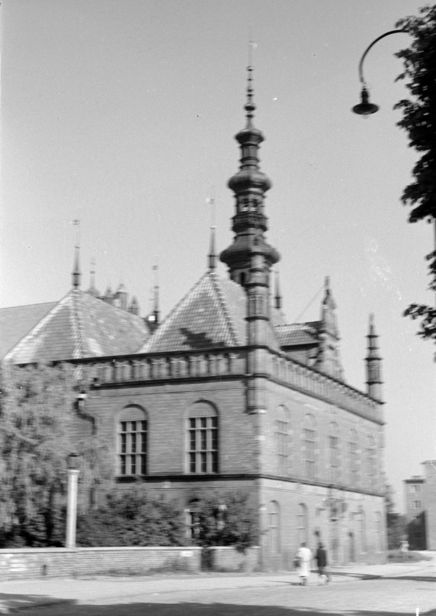 ratusz, skan 1