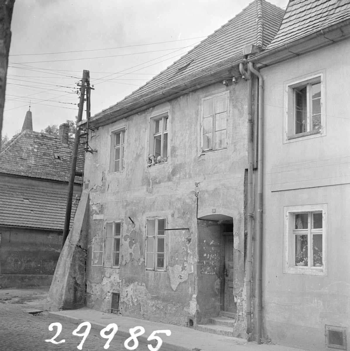 kamienica - elewacja frontowa, skan 1