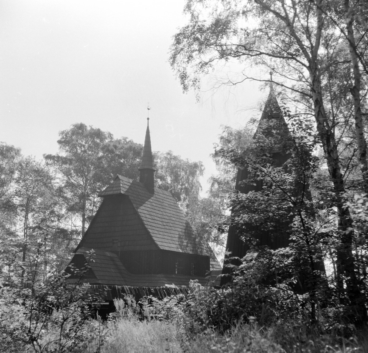 Kościółek św. Michała Archanioła - kościół i dzwonnica, skan 1