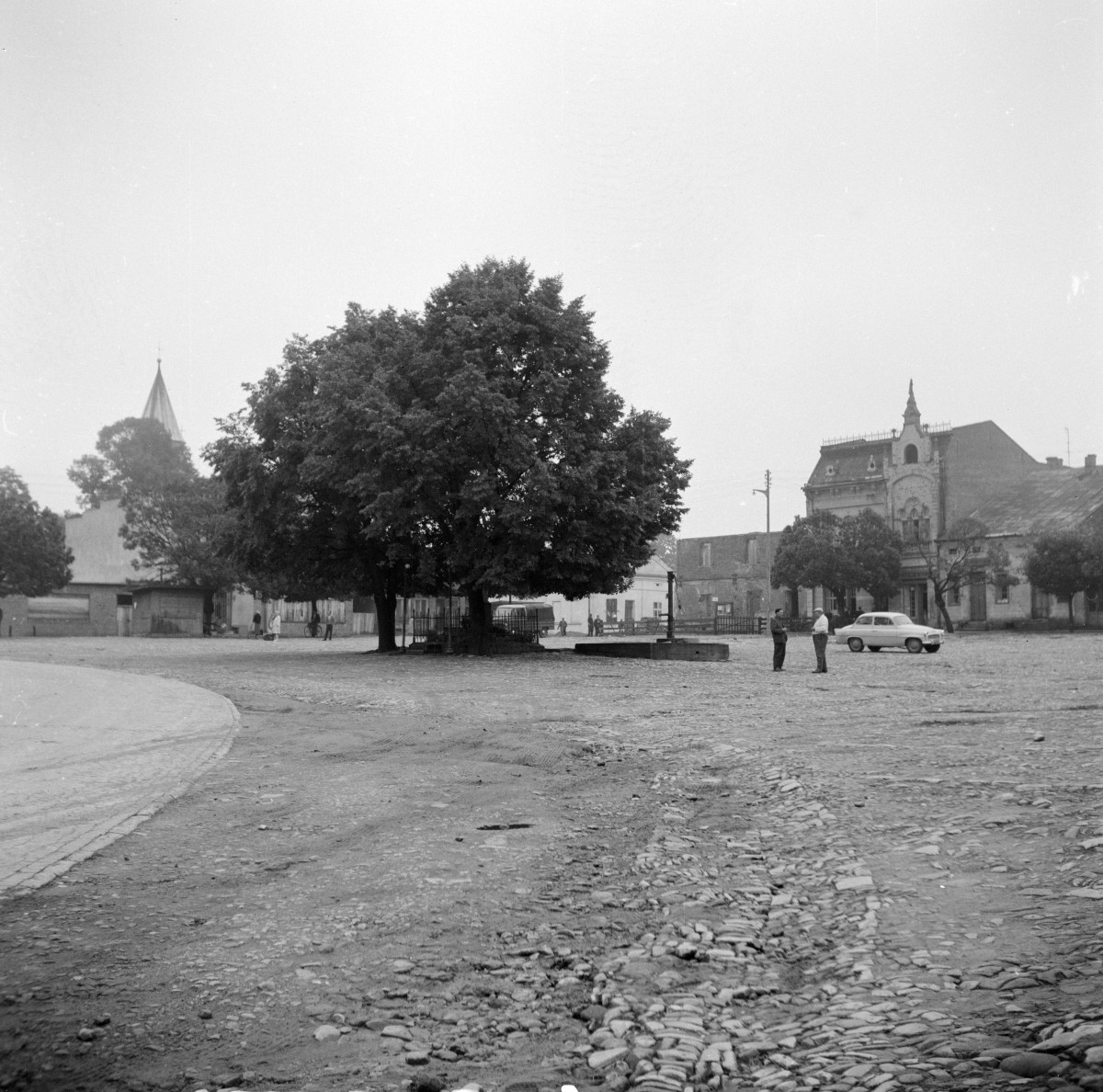 fragment rynku od północy, skan 1