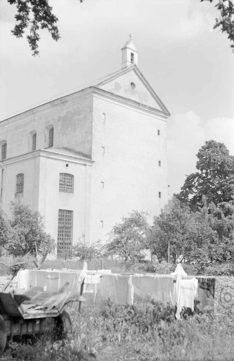 kościół Imienia Najświętszej Maryi Panny - prezbiterium, elewacja, skan 1