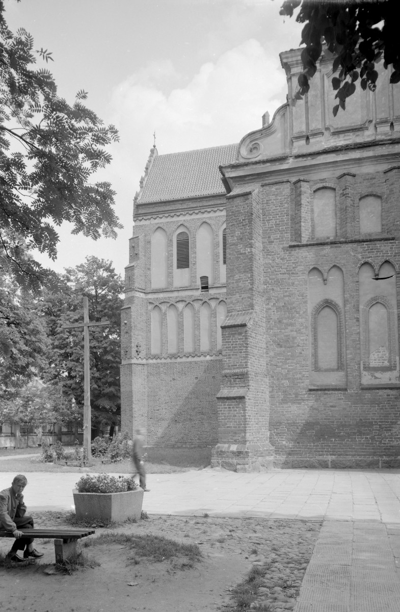 katedra św. Michała Archanioła - dzwonnica, elewacja, skan 1