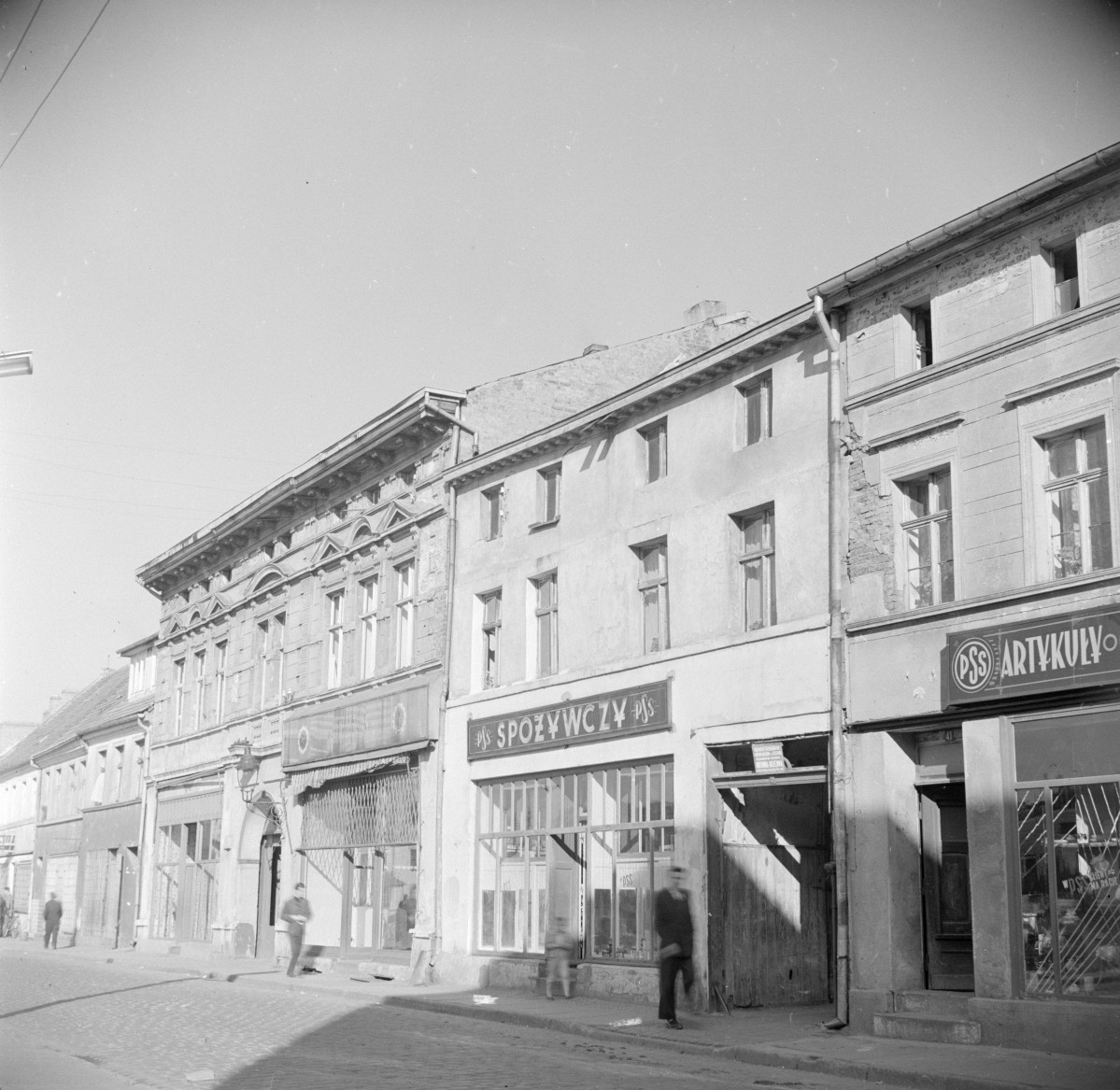 kamienica - elewacja frontowa, skan 1