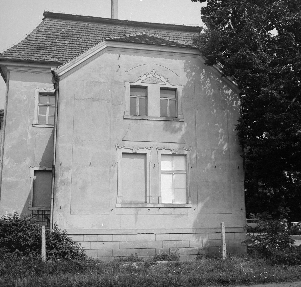 pałac, 1. połowa XVIII w. - elewacja południowa, skan 1