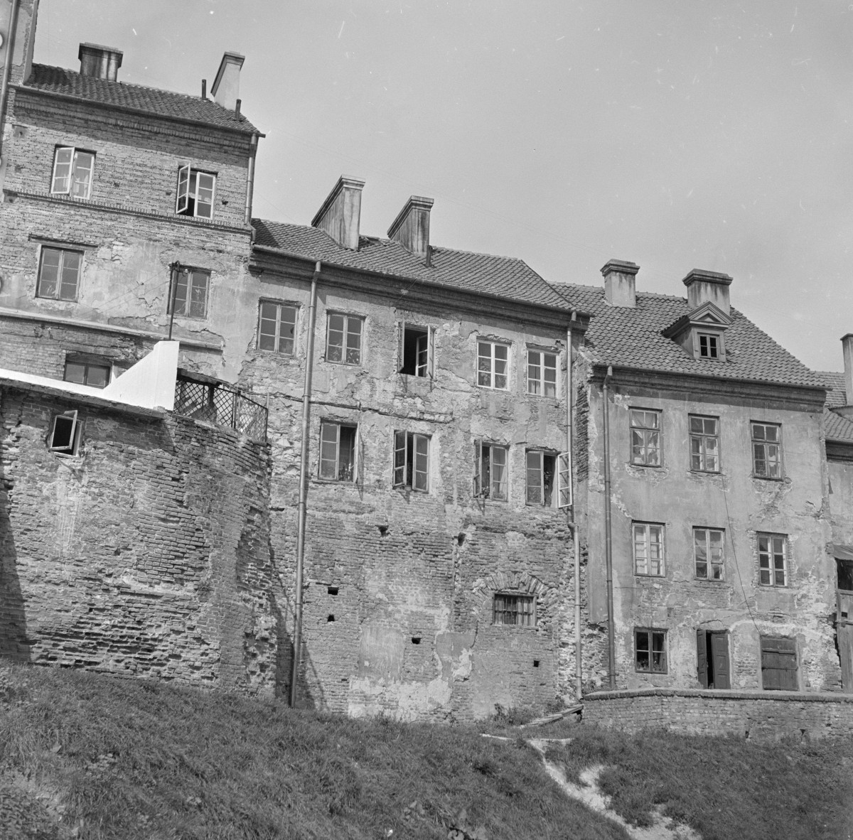 kamienice na Starym Mieście - elewacje tylne, skan 1