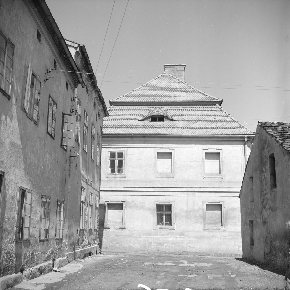 plebania - elewacja boczna, skan 1