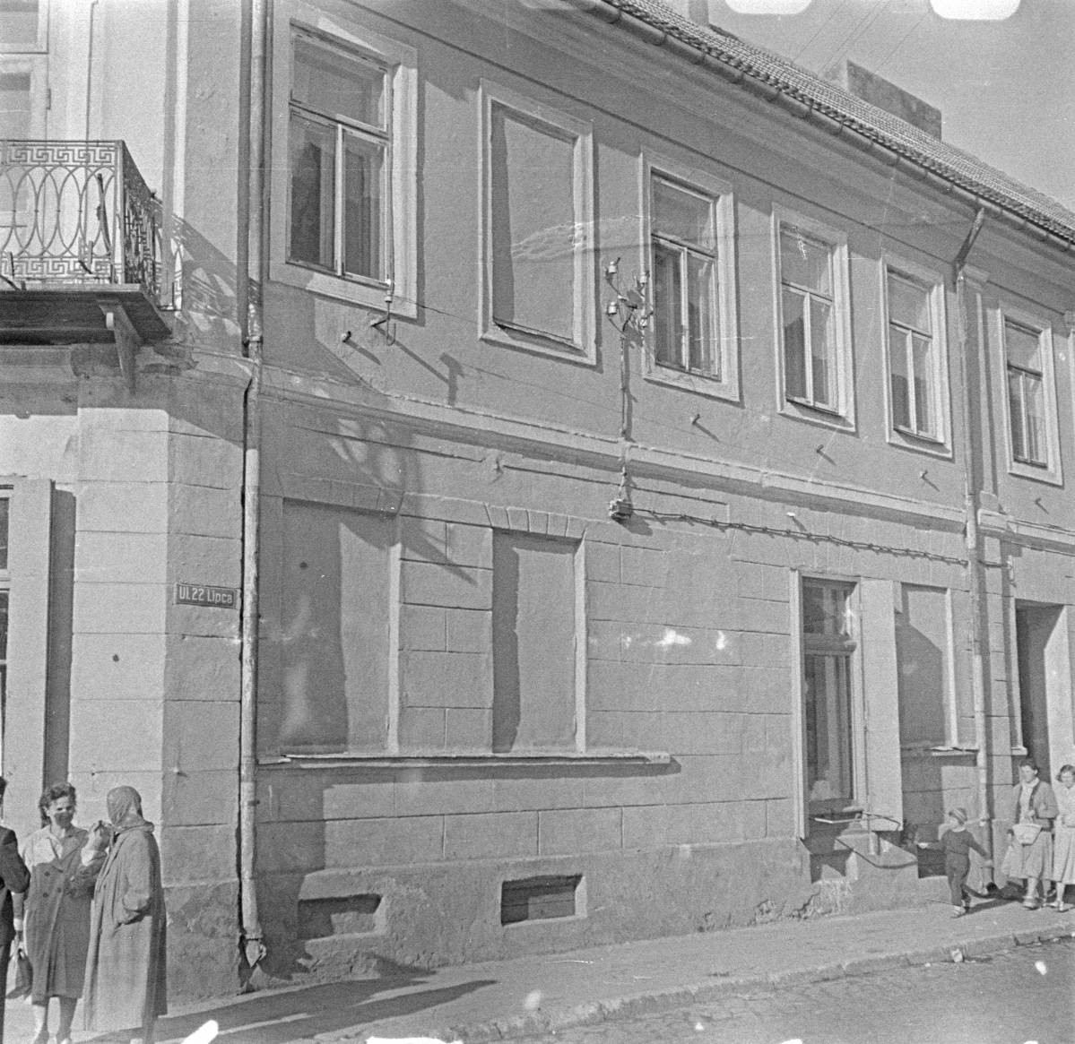 dom - elewacja boczna, skan 1