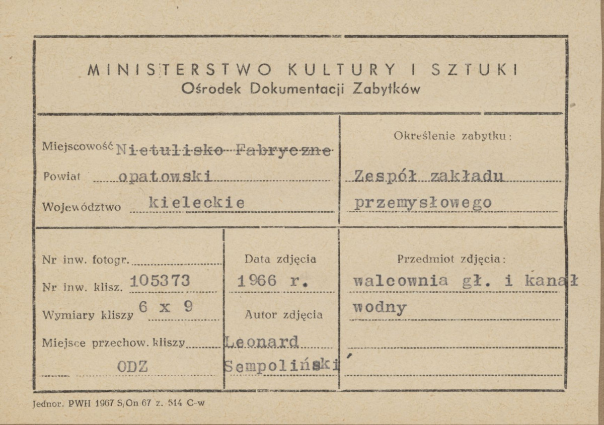 Zespół XIX w. zakładu przemysłowego - budynek walcowni, widok fragmentu ruin i kanału wodnego - metryczka

, skan 1