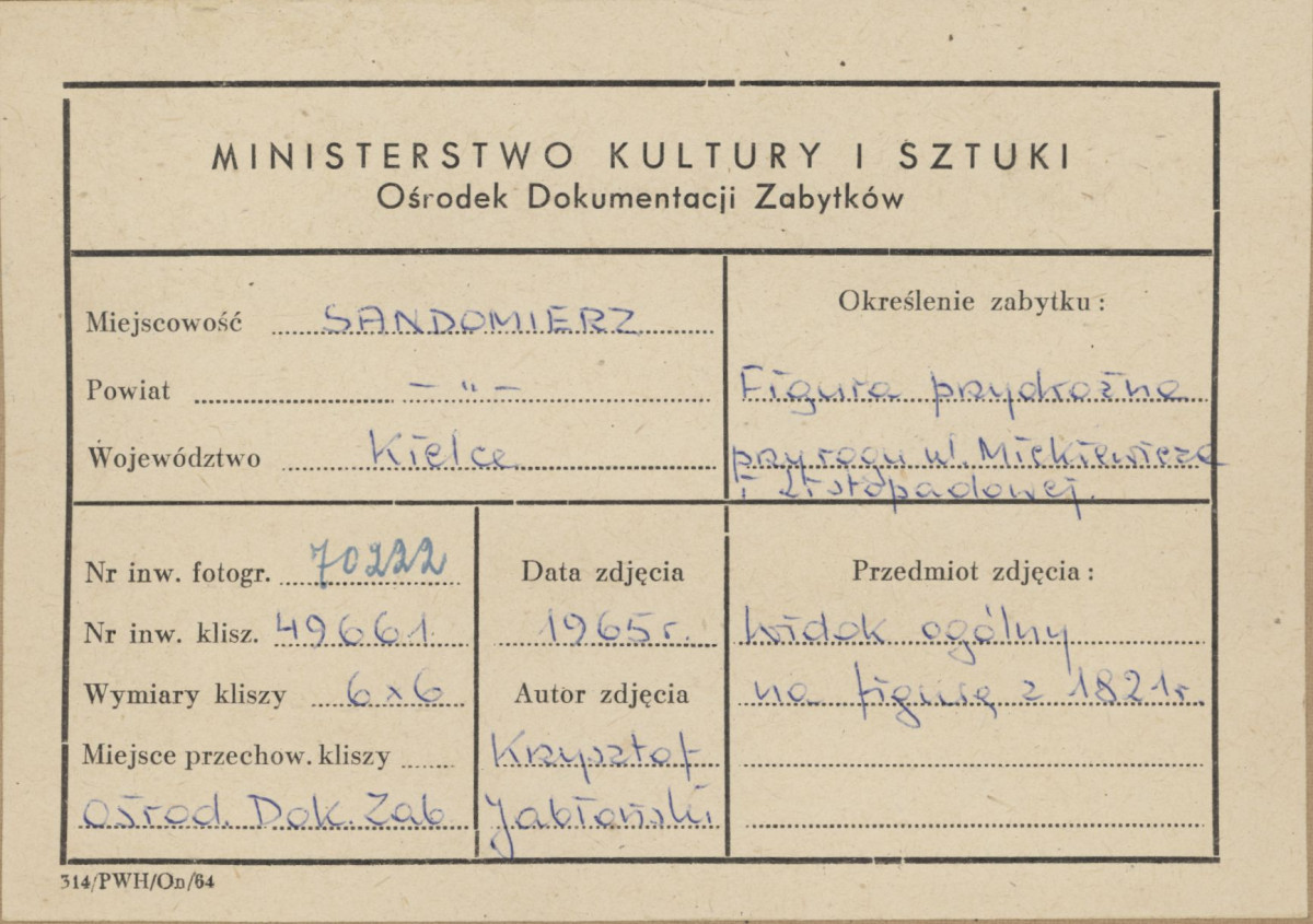 Kapliczka przydrożna - widok ogólny - metryczka, skan 1