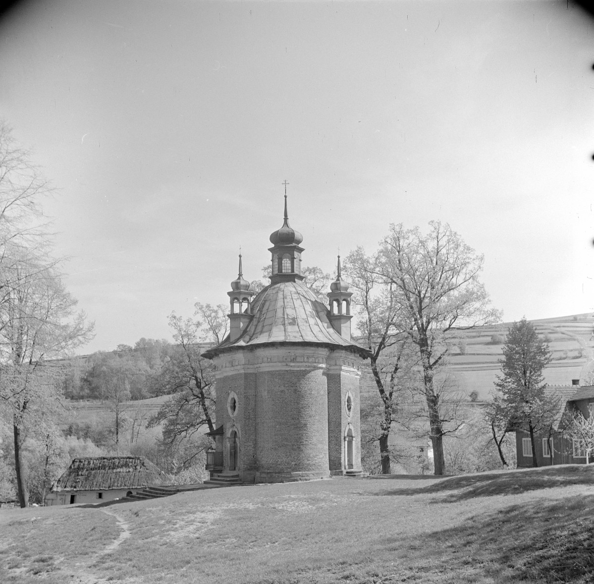 Kaplica - Dom Matki Boskiej, skan 1